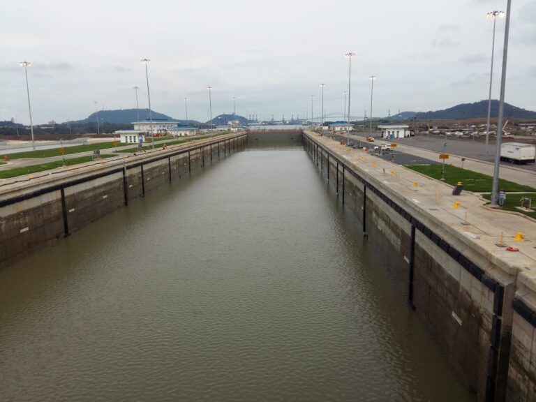 Instrumentación geotécnica Ampliación del Canal de Panamá, Pacific and Atlantic Locks