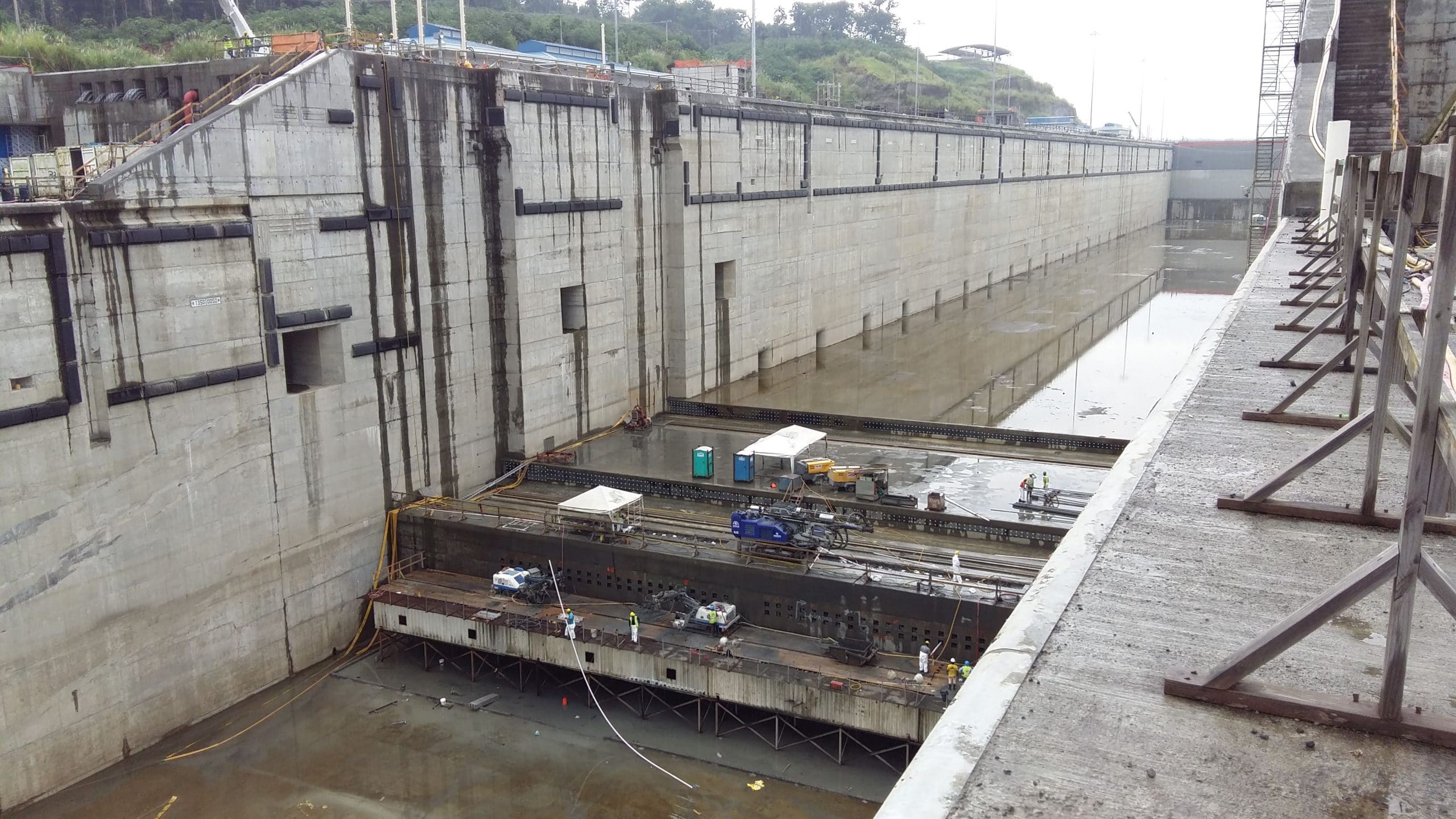 Ampliación del Canal de Panamá. Monitoreo de los trabajos de reparación de las esclusas