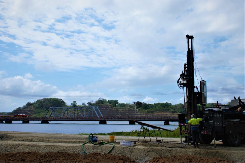 Sondeos geotécnicos - Nuevo Puente sobre el río Chagres en Gamboa