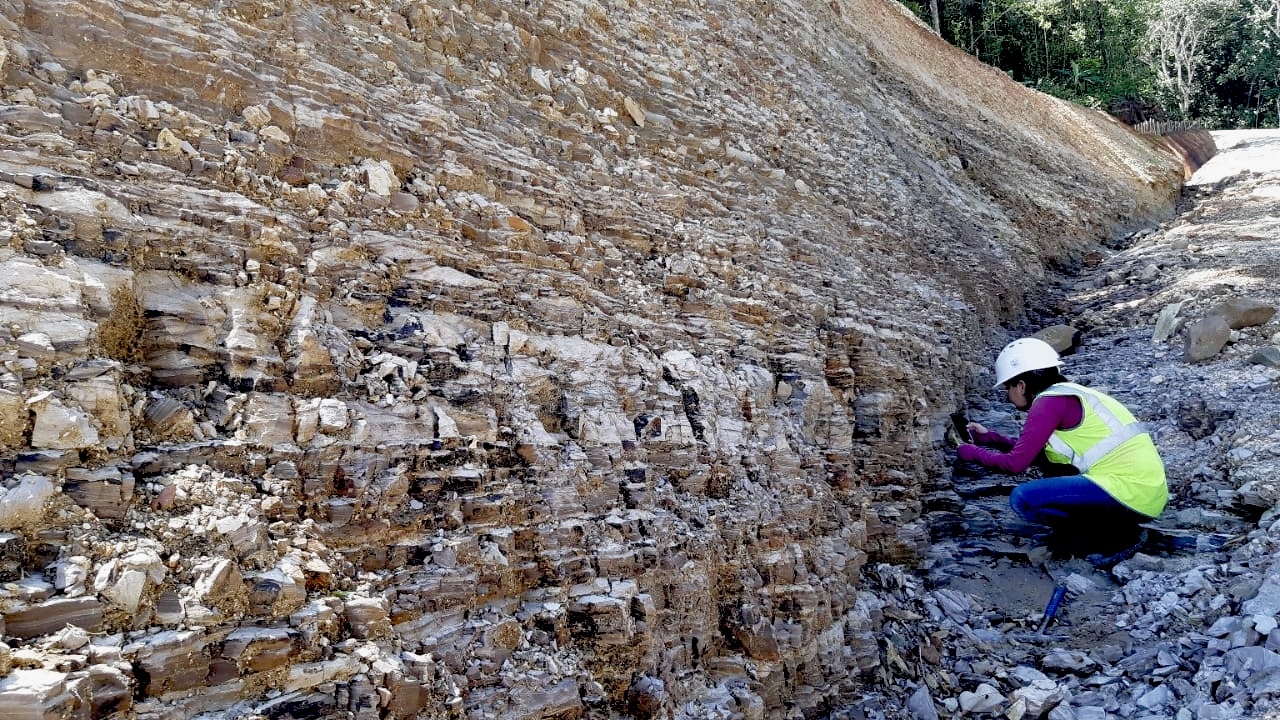 Caracterización geomecánica de taludes