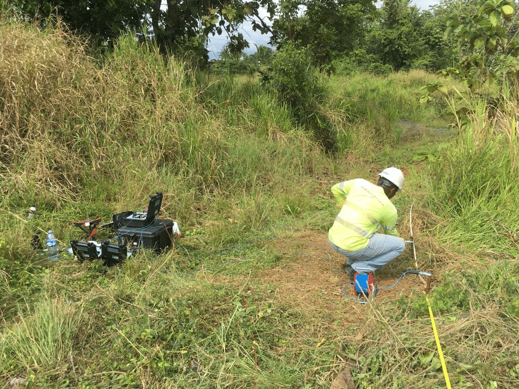 MONITOREO DE ESTABILIDAD DE TALUD`